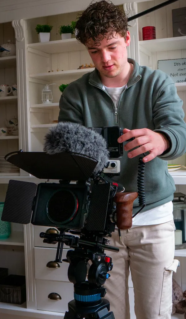 Jarno achter zijn camera